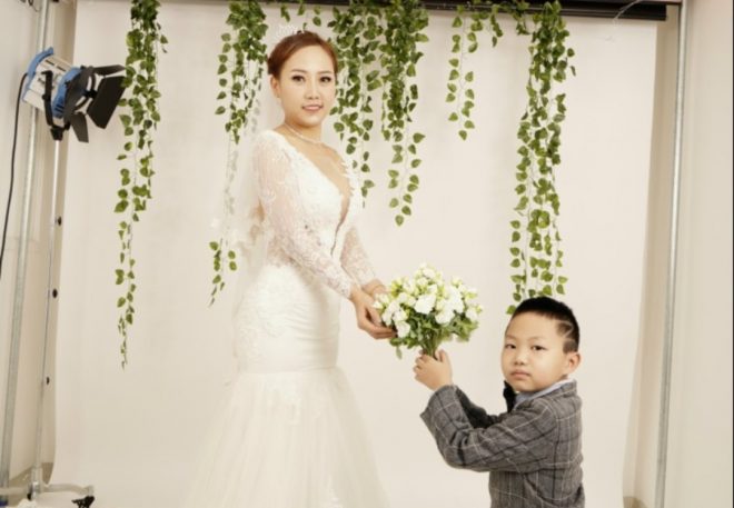 Nhan sắc xinh đẹp của mẹ đơn thân 9X khởi nghiệp thành công trên ‘đất khách’