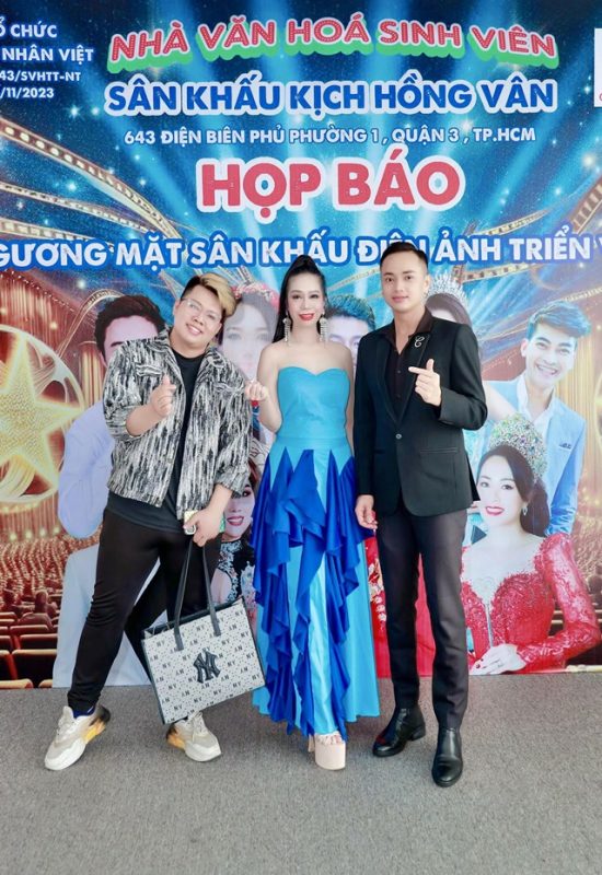 Hoa hậu Thanh Hằng xuất hiện xinh đẹp quyến rũ tại họp báo chương trình ‘Tìm kiếm gương mặt sân khấu điện ảnh triển vọng”