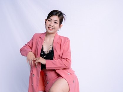 Hành trình thay đổi làn da của mẹ bỉm Đinh Kim Hoàng.
