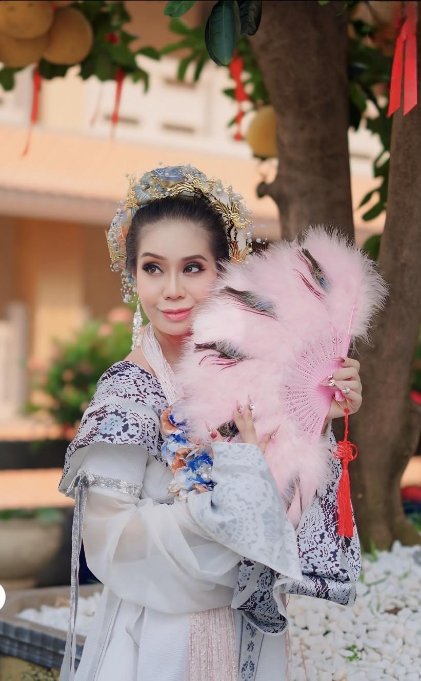 thanh hang ao dai7