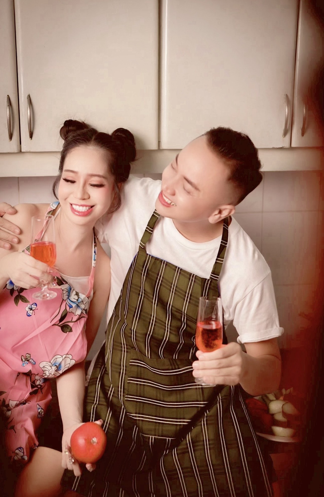 Hoa hậu sắc đẹp hoàn vũ / Công chúa Hoàng gia Mahalirka trong bộ ảnh “ Hạnh phúc từ gian bếp “ một ý tưởng của ntk - stylist Tiến Trần 8 z5575058242165 4f5394d5eabe60c8621593f42c018f94 1