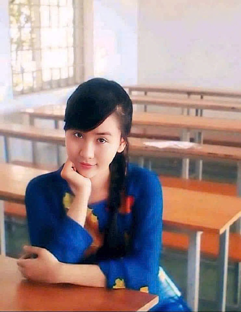 Vicky Vân Anh (Bá Vân Anh) Vinh Quang nào mà hành trình không có nước mắt! 3 z6443636874348 7a3c20e8683f4058a4797ad944aa9fe4