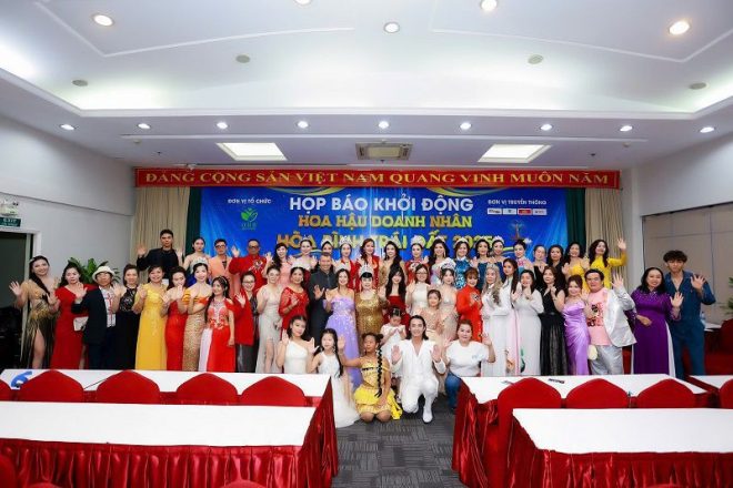Hoa hậu Doanh nhân Hòa bình Trái đất 2025 trao tặng nhiều phần thưởng giá trị từ Quốc Tế Group