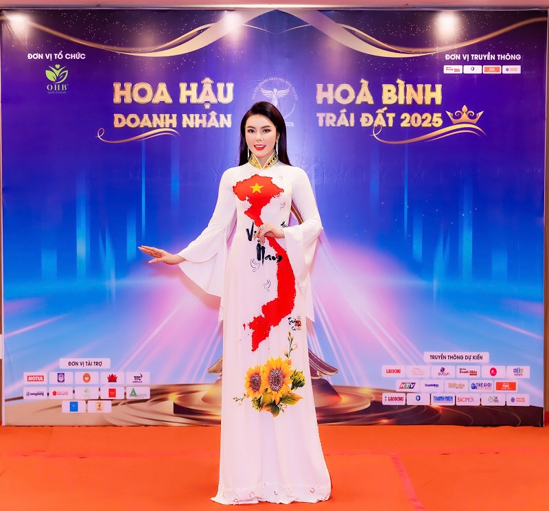 Thí sinh Hoa hậu Doanh nhân Hòa Bình Trái Đất 2025 chính thức nhập cuộc – lan tỏa năng lượng tích cực và kết nối yêu thương 5 z6826209258642 6b0fde3f8c9b3cad6a6f2692e36bebe5