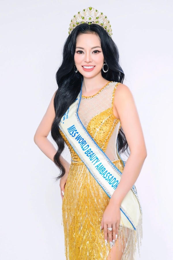 Hoa hậu Trần Mỹ Hạnh trở thành hình mẫu truyền cảm hứng cho phụ nữ Việt 2 Anh1 2