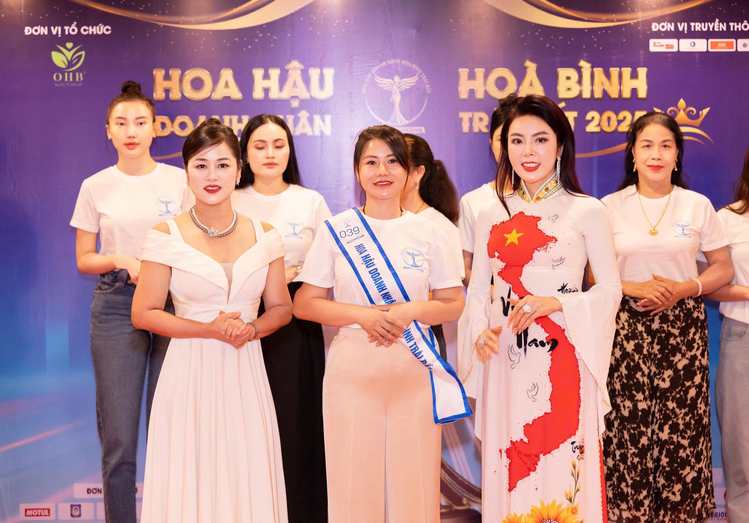 Nữ Doanh Nhân Tri Thức Giám đốc Thiên Ngân Travel tỏa sáng với nhiều dấu ấn trong năm 2024 - 2025 6 IMG 1297