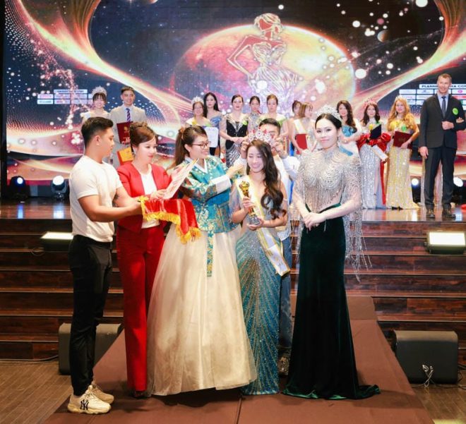 Nguyễn Andrea Linh – Hoa hậu Trí tuệ tại Hoa Hậu Doanh Nhân Toàn Năng Quốc Tế 2025