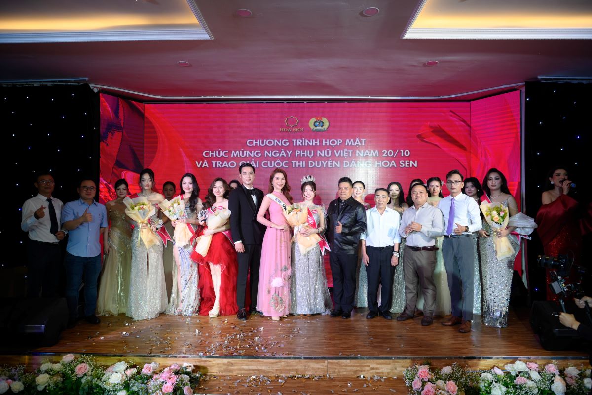 Rực rỡ sắc màu vòng chung kết cuộc thi Duyên Dáng Hoa Sen 2025 do ban thường vụ công đoàn tập đoàn Hoa Sen tổ chức 9 8 2