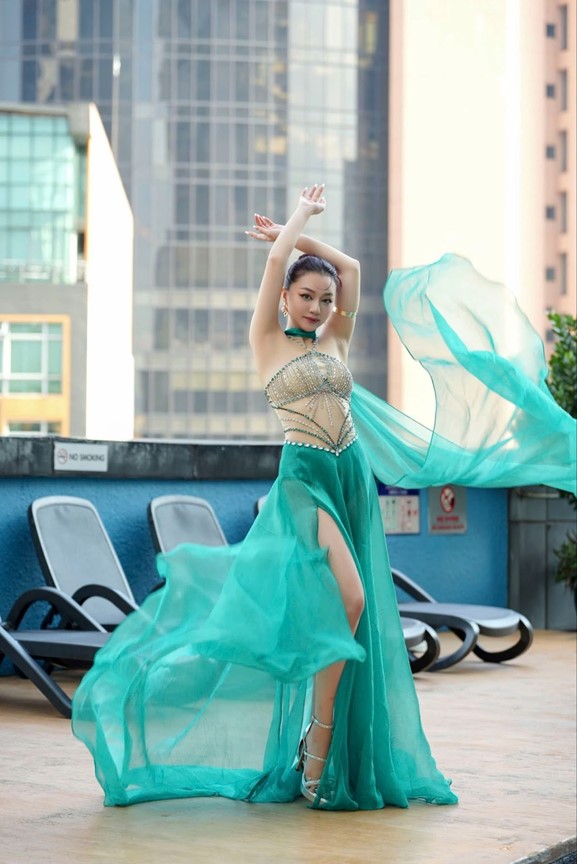 Dàn thí sinh Miss Universe Business World 2025 tỏa sáng trong bộ ảnh dạ hội của NTK Mai Phương Trang 3 Picture3