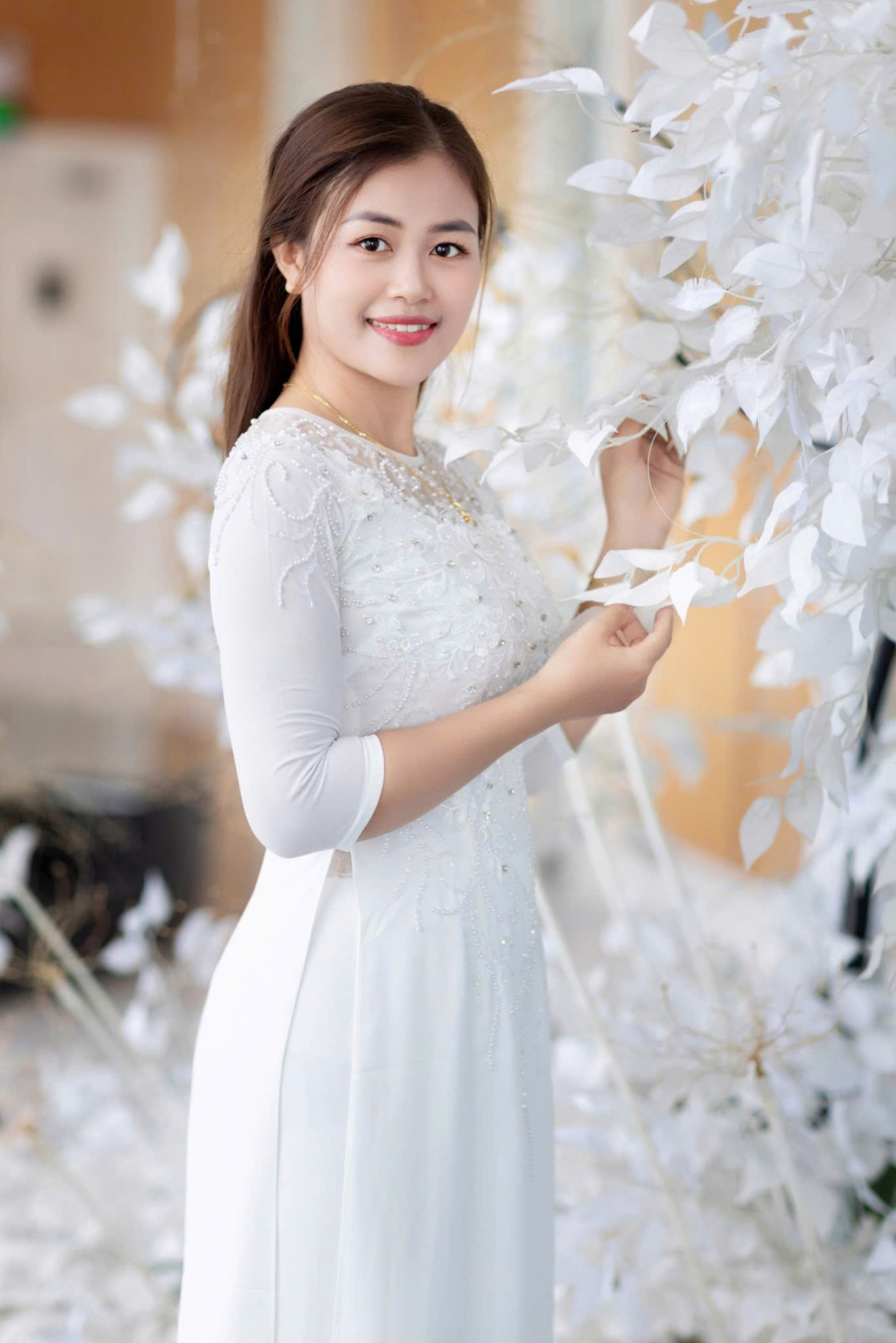 Đinh Thu – Hành trình bền bỉ của người phụ nữ đứng sau ánh hào quang sân khấu 6 z7124370910311 a99bded92e881fa8b479a12b7533360d