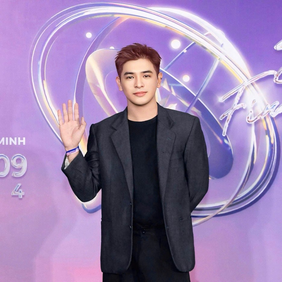 Dương Thanh Tiến: Hành trình từ chàng trai rụt rè đến người dẫn chương trình truyền cảm hứng 2 Anh15