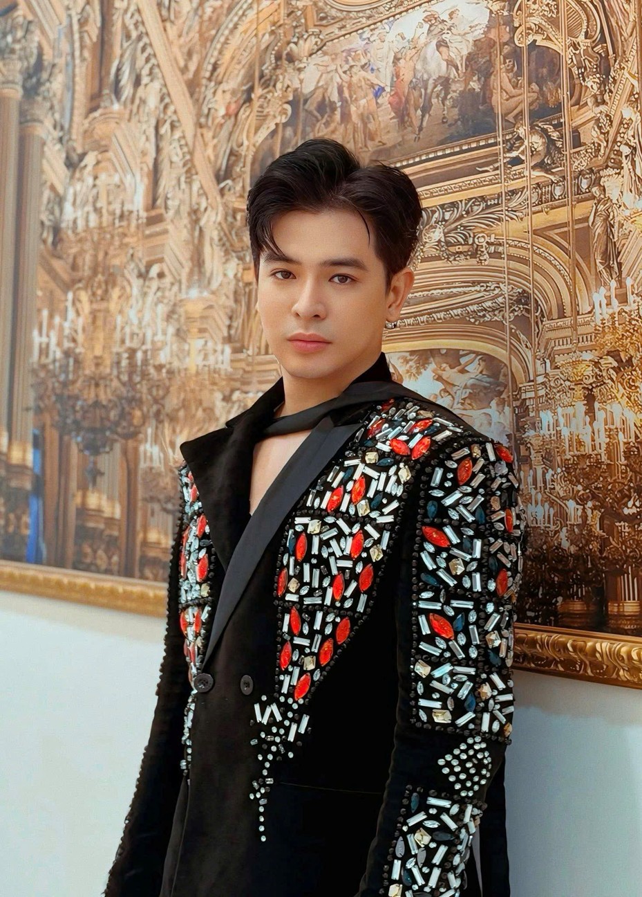 Dương Thanh Tiến: Hành trình từ chàng trai rụt rè đến người dẫn chương trình truyền cảm hứng 5 Anh18