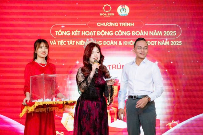 Hoa Khôi Duyên Dáng Hoa Sen 2025 – Võ Ngọc Thùy Trang xuất hiện tỏa sáng sau đăng quang