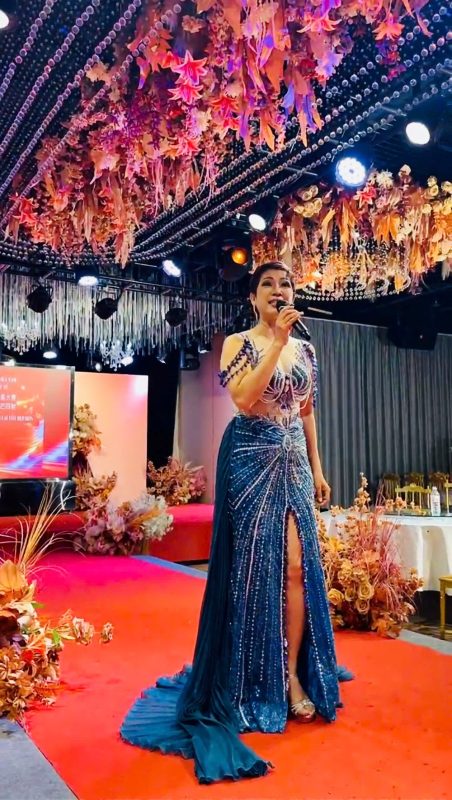 ĐẠI SỨ THỂ THAO NGUYỄN QUYỀN – NỮ GIÁM KHẢO BẢN LĨNH GÓP PHẦN LÀM NÊN THÀNH CÔNG CUỘC THI HOA HẬU DOANH NHÂN HỮU NGHỊ QUỐC TẾ 2026 2 nguyen quyen 3