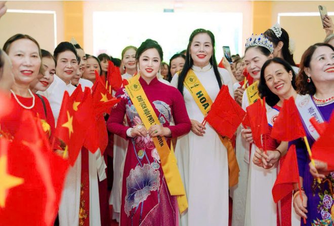 HOA HẬU TRẦN THỊ THỦY - KHI VẺ ĐẸP ĐƯỢC VIẾT TIẾP BẰNG TRÁCH NHIỆM VÀ SỰ CÔNG HIẾN 4 thuy3